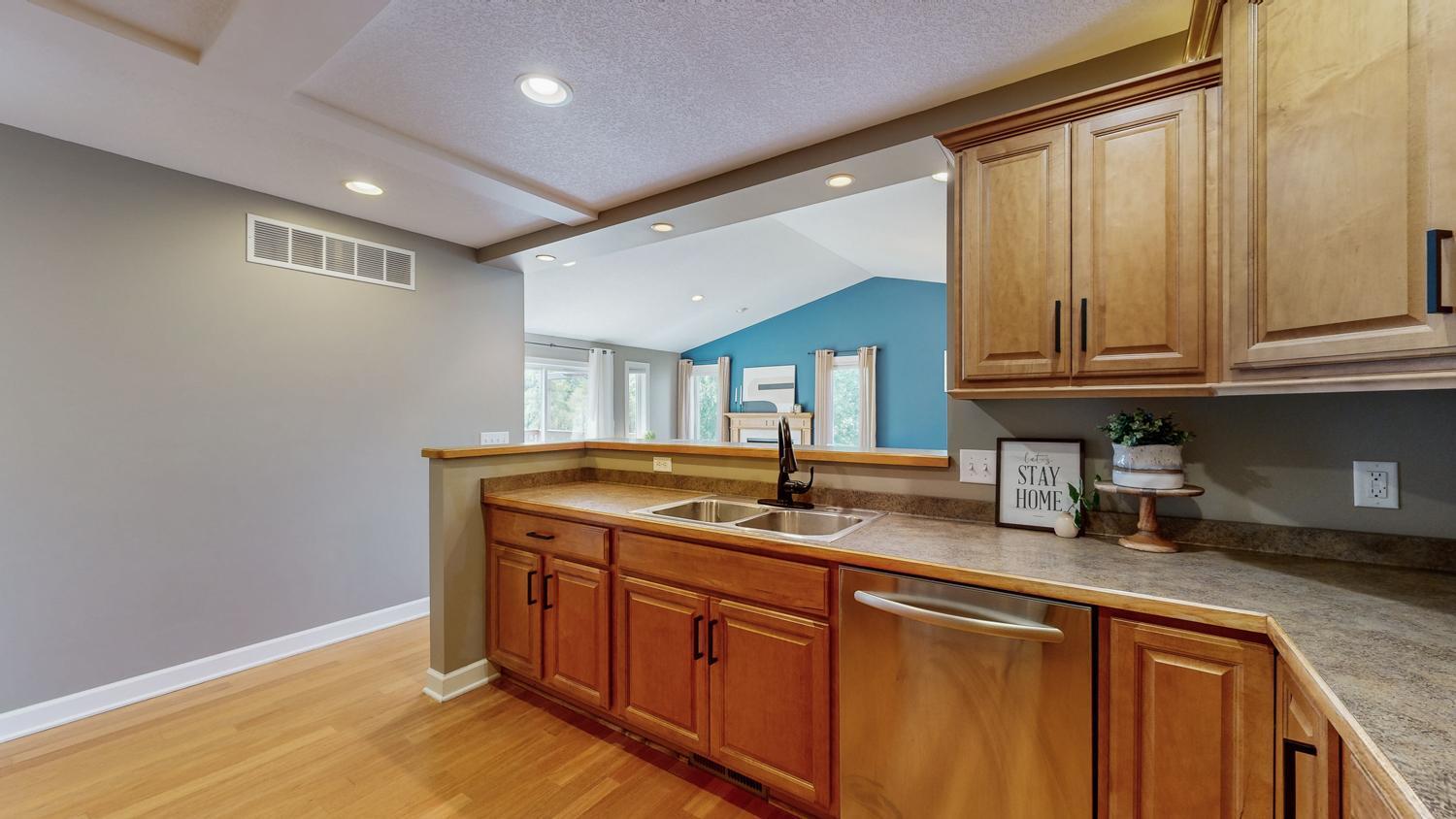 3524 Bridgeview Drive Southeast Rochester, MN 55904 - Photo 16 of 49 Gallery Image 16