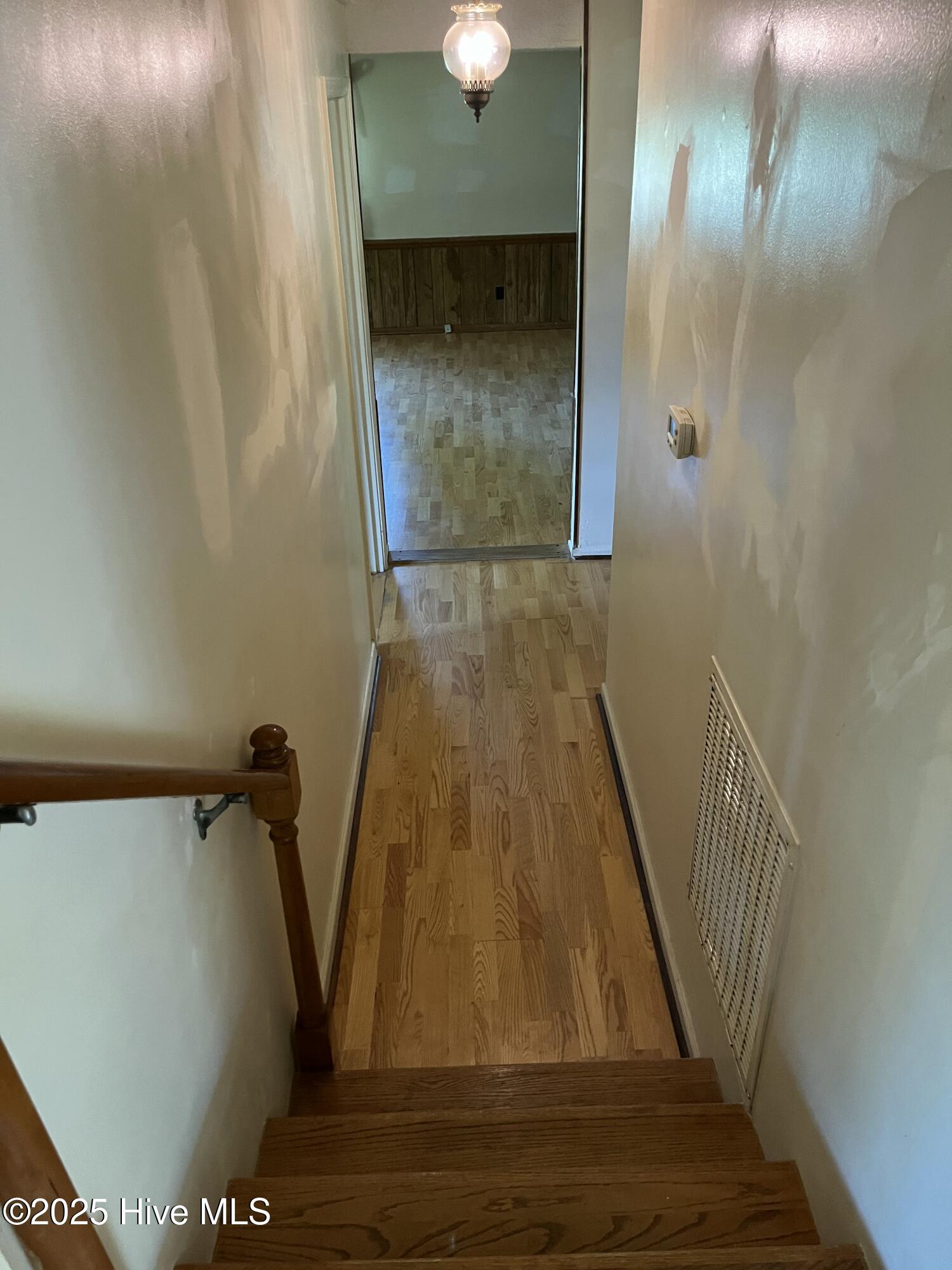 102 Fairway Road Jacksonville, NC 28546 - Photo 14 of 17 20251003_160659508_iOS