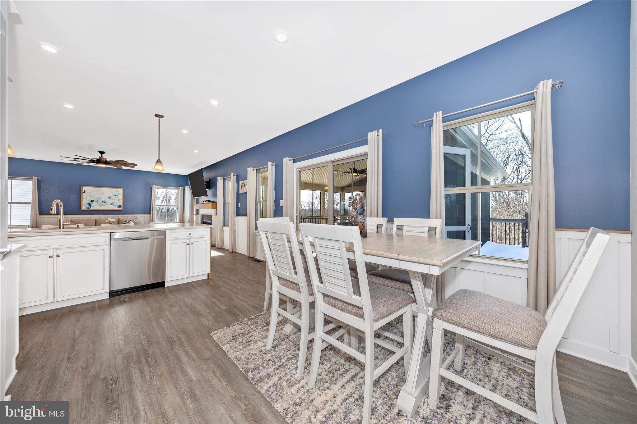 6832 Woodridge Road New Market, MD 21774 - Photo 18 of 49 Dining Room & Kitchen, Walk in Pantry
