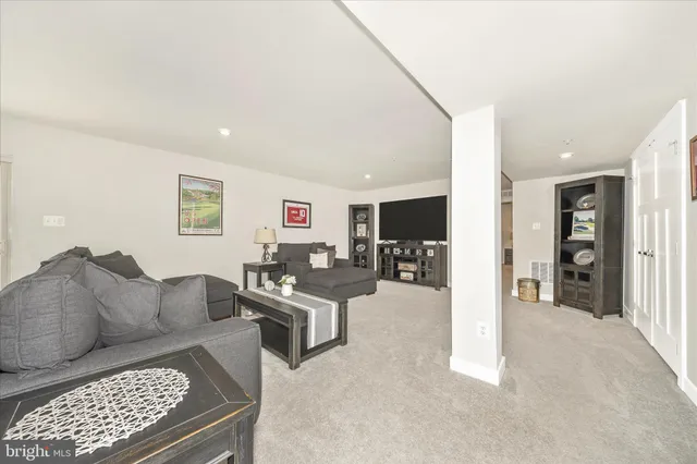 $819,999 | 6832 Woodridge Road, New Market, MD 21774