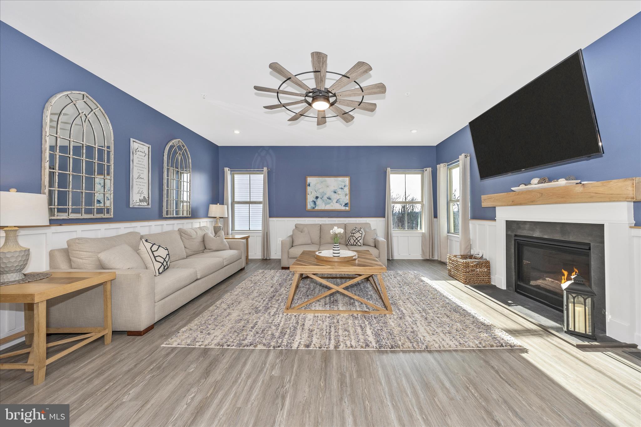 6832 Woodridge Road New Market, MD 21774 - Photo 10 of 49 Family room TV conveys