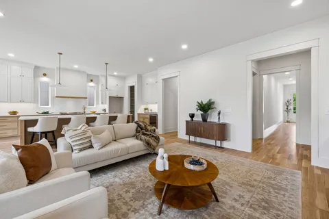 $1,200,000 | 905 A Potter Lane, Nashville, TN 37206