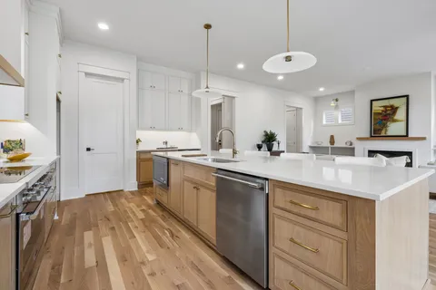 $1,200,000 | 905 A Potter Lane, Nashville, TN 37206