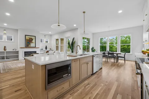 $1,200,000 | 905 A Potter Lane, Nashville, TN 37206