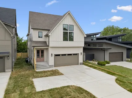 $1,200,000 | 905 A Potter Lane, Nashville, TN 37206