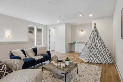 $1,200,000 | 905 A Potter Lane, Nashville, TN 37206