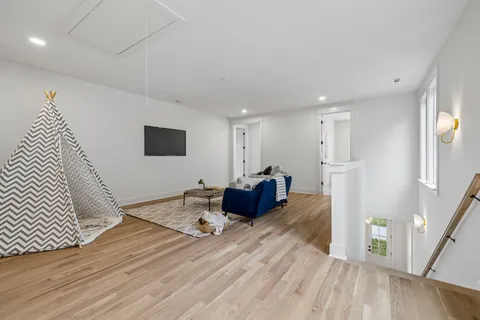$1,200,000 | 905 A Potter Lane, Nashville, TN 37206