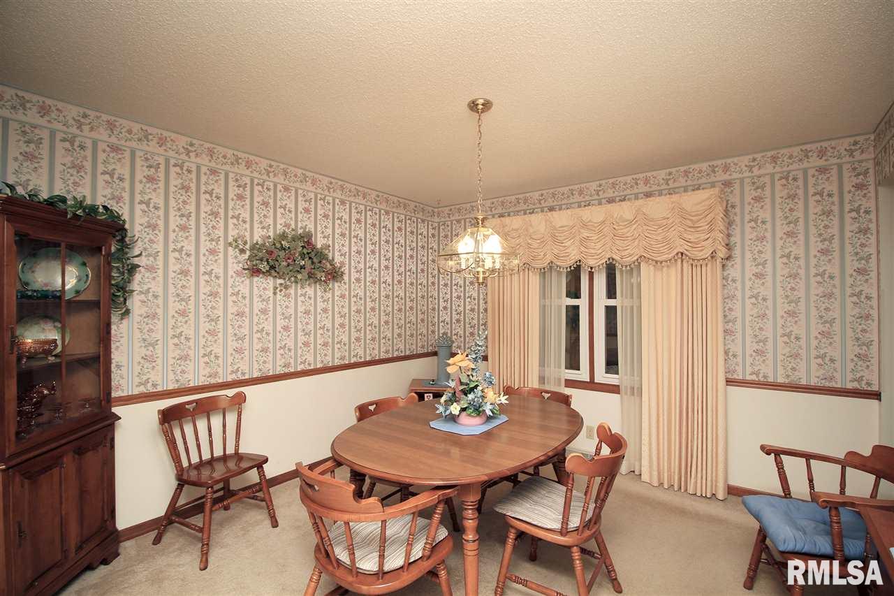 3613 Valley Lane Clinton, IA 52732 - Photo 6 of 12 Gallery Image 6