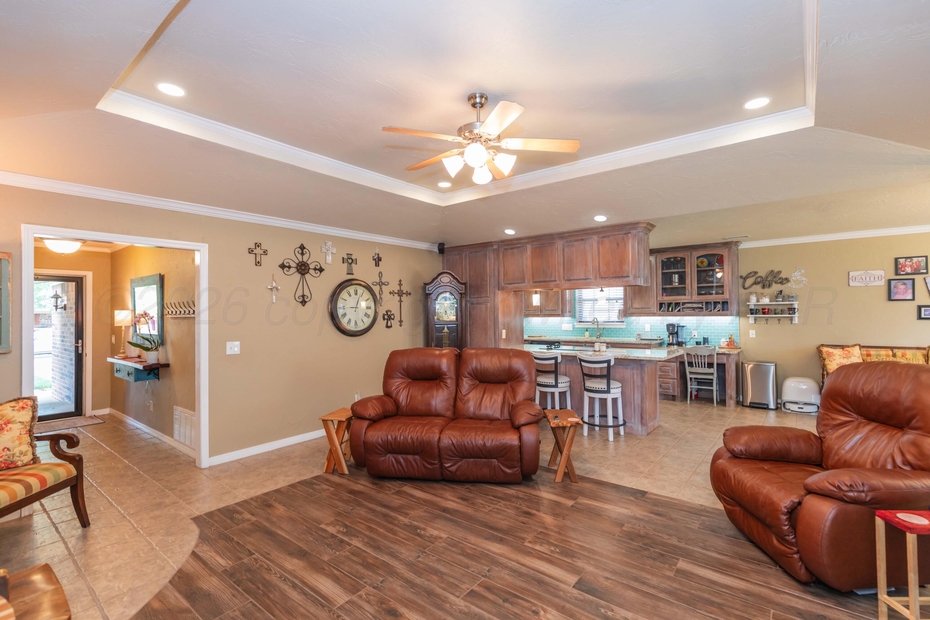 2210 Gresham Drive Amarillo, TX 79110 - Photo 10 of 41 LIVING ROOM VIEW 3