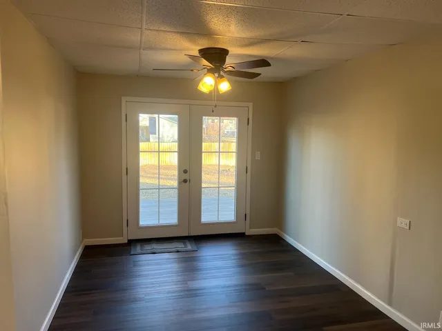 $209,900 | 302 West Maple Street, Washington, IN 47501