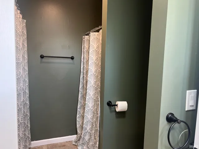 $209,900 | 302 West Maple Street, Washington, IN 47501