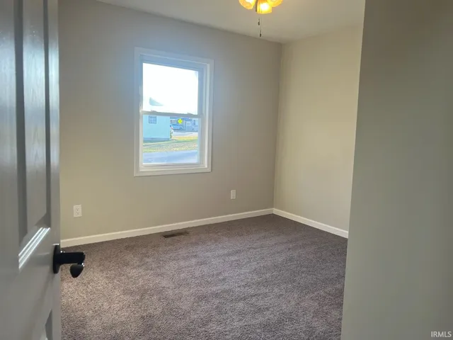 $209,900 | 302 West Maple Street, Washington, IN 47501