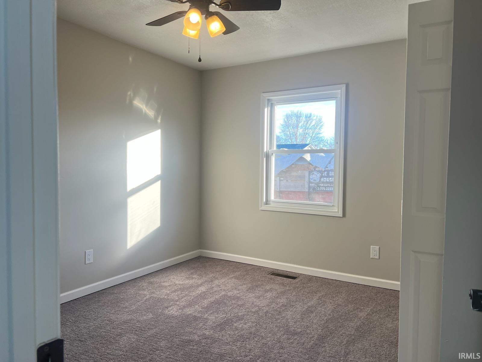 302 West Maple Street Washington, IN 47501 - Photo 22 of 30