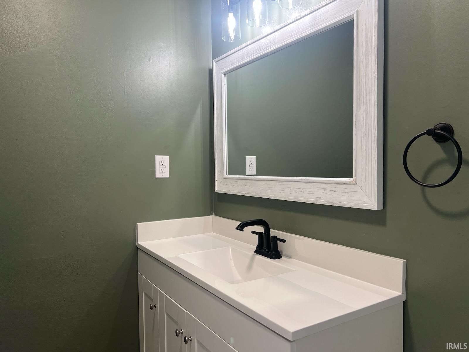 302 West Maple Street Washington, IN 47501 - Photo 25 of 30