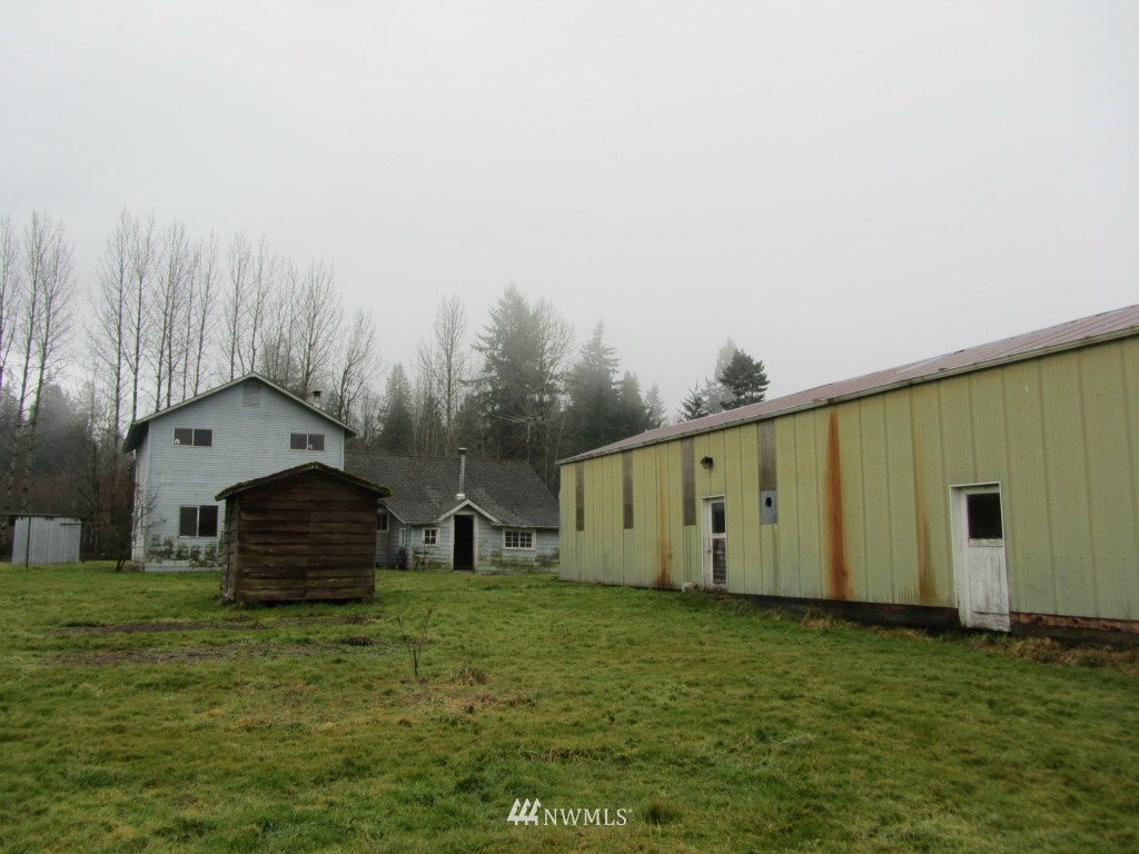2804 Henderson Road Bellingham, WA 98226 - Photo 1 of 22 Gallery Image 1