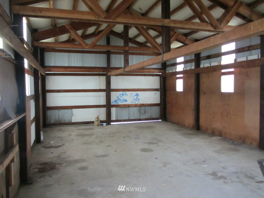 2804 Henderson Road Bellingham, WA 98226 - Photo 5 of 22 Gallery Image 5