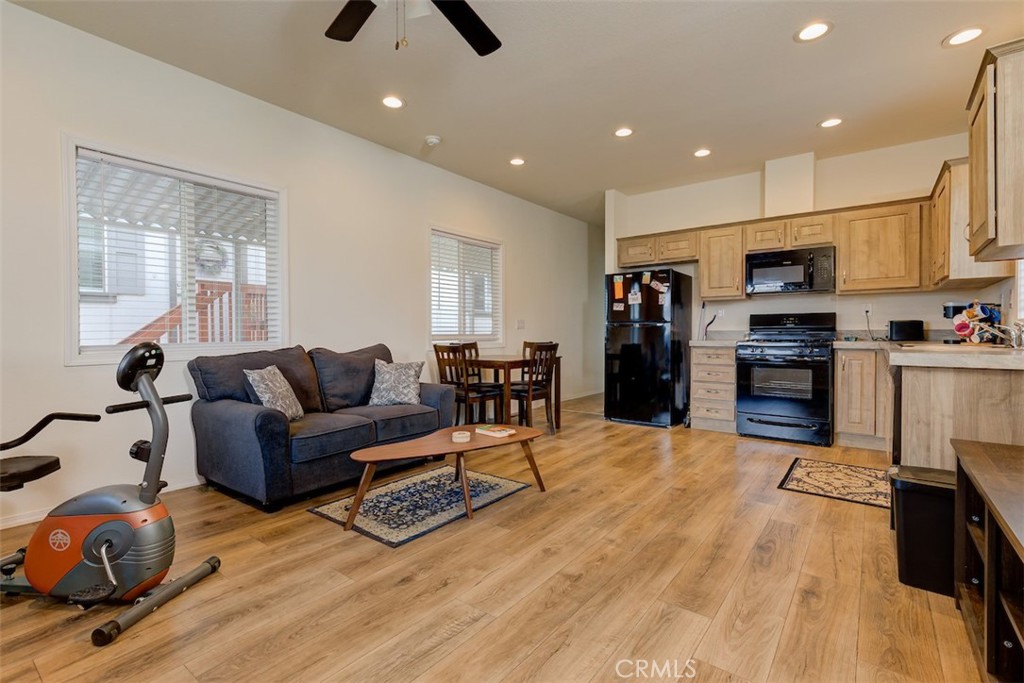 1354 Elliott Road, Unit 9 Paradise, CA 95969 - Photo 6 of 36