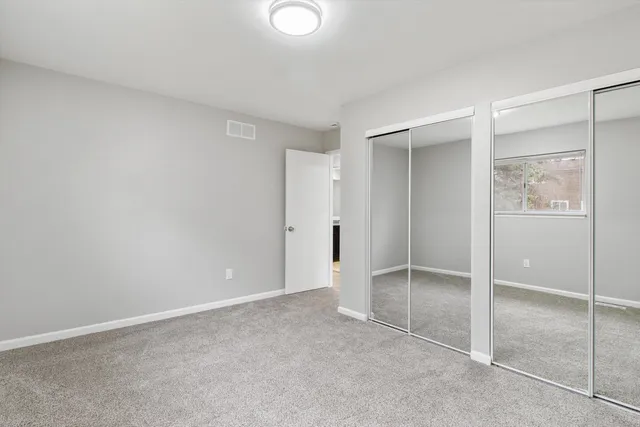 $399,900 | 1735 Crestline Drive, Troy, MI 48083