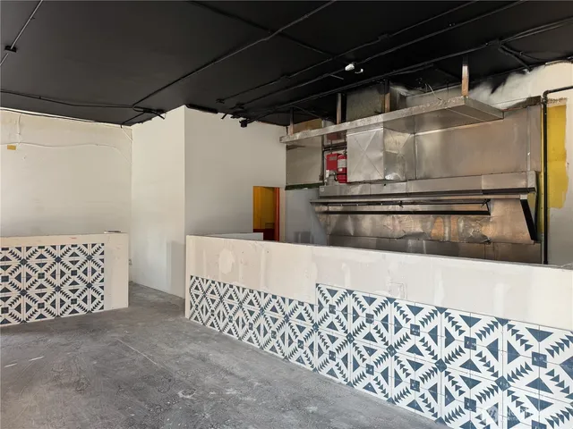 $5,000 | 1620 Southwest Roxbury Street, Seattle, WA 98106