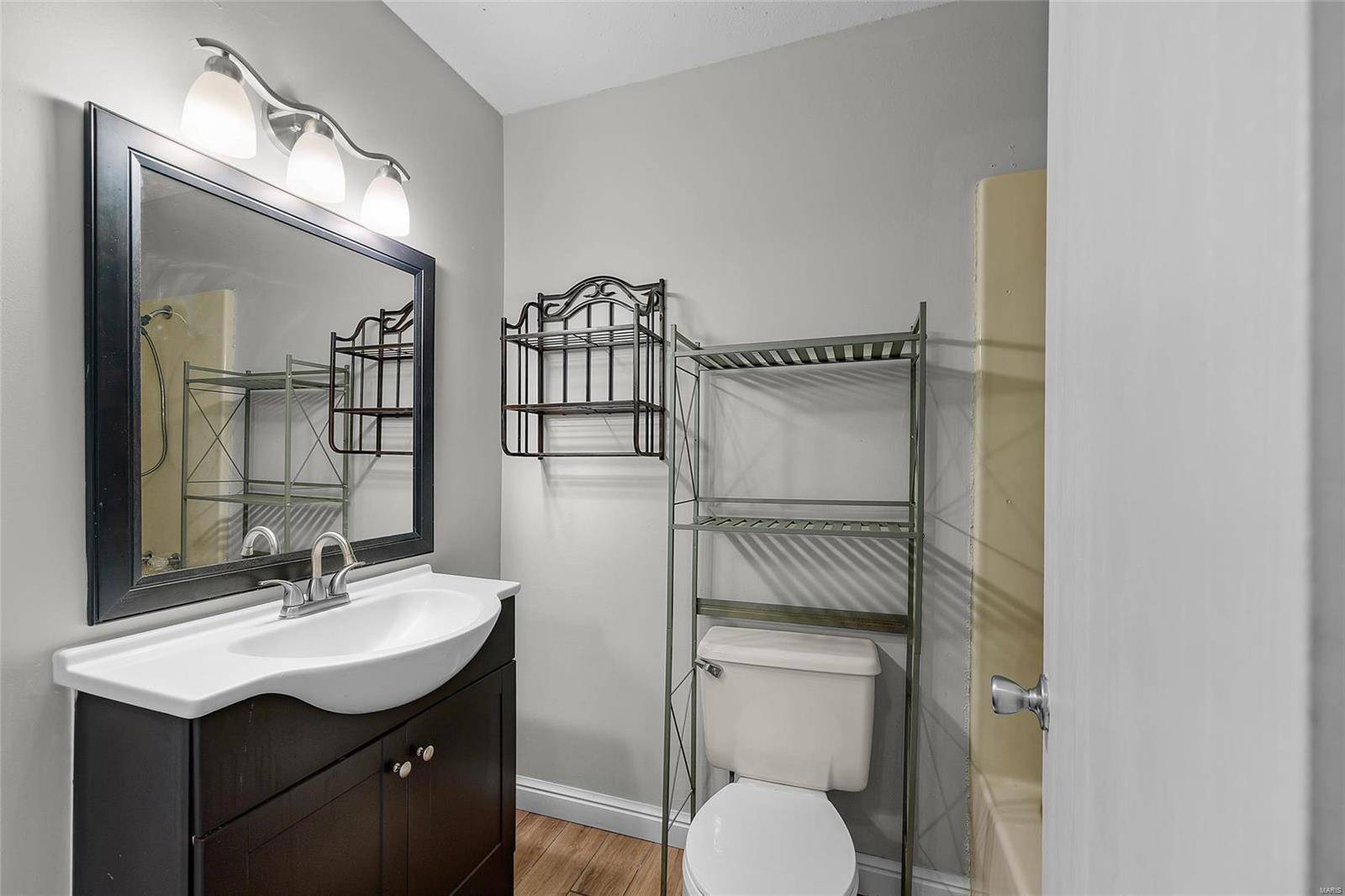 879 Portsdown Road Ballwin, MO 63011 - Photo 21 of 39