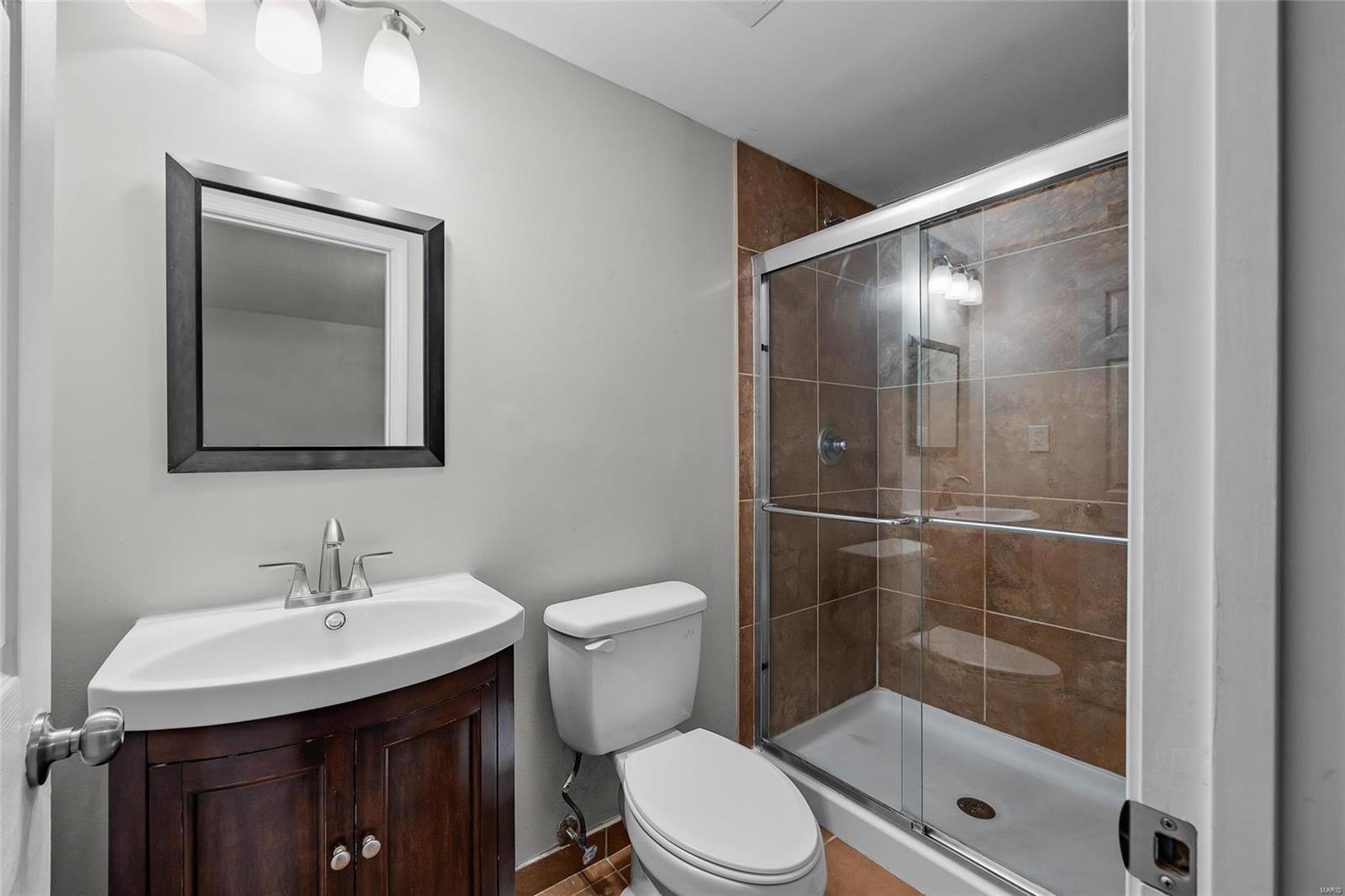 879 Portsdown Road Ballwin, MO 63011 - Photo 31 of 39