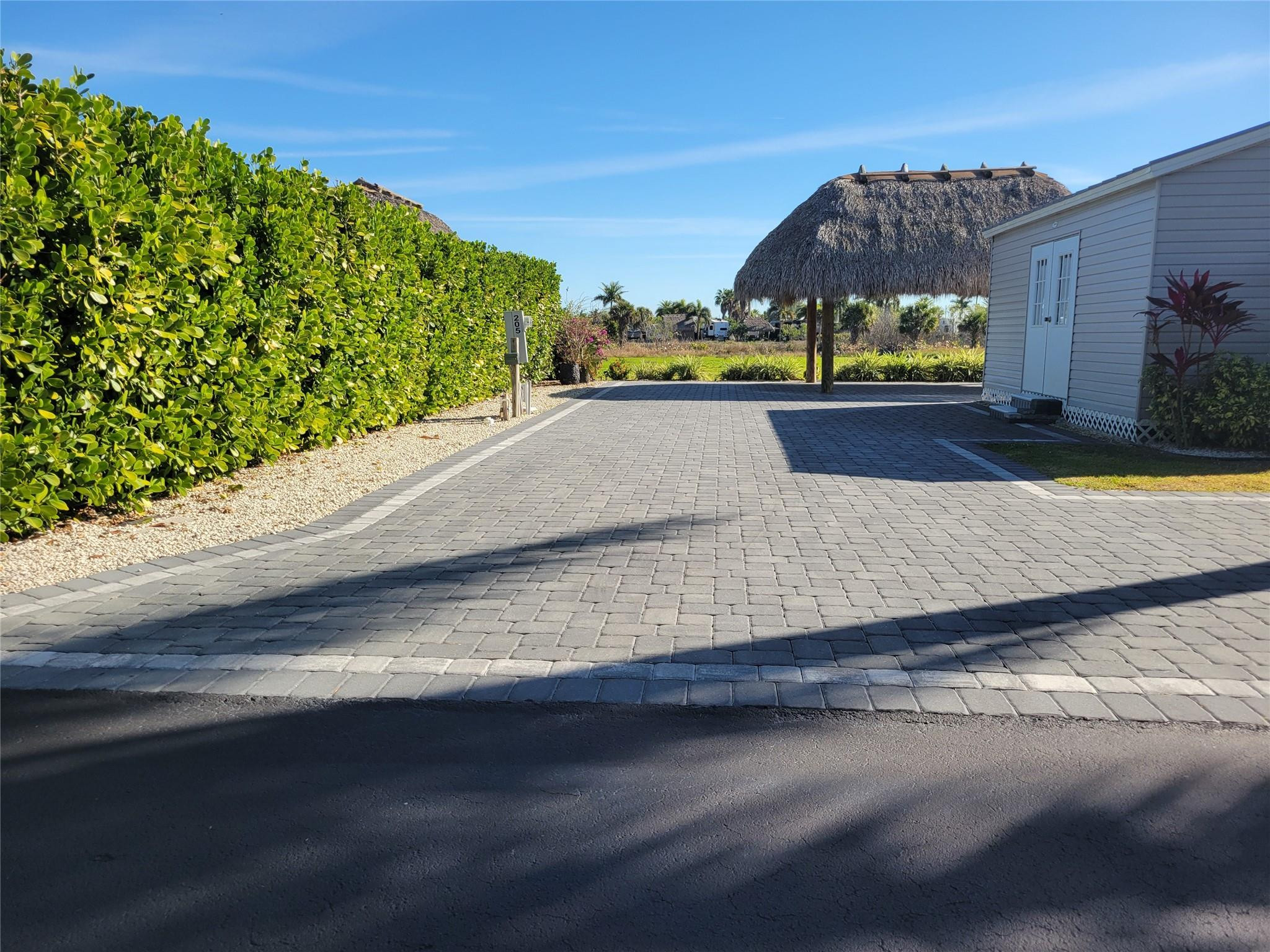 3704 Southwest 7th Manor Okeechobee, FL 34974 - Photo 3 of 13 Photo 3