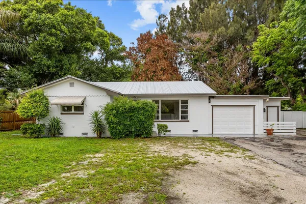 $320,000 | 1175 20th Avenue, Vero Beach, FL 32960