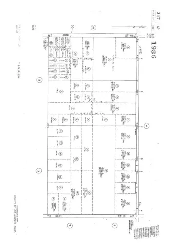 a black and white photo of a picture