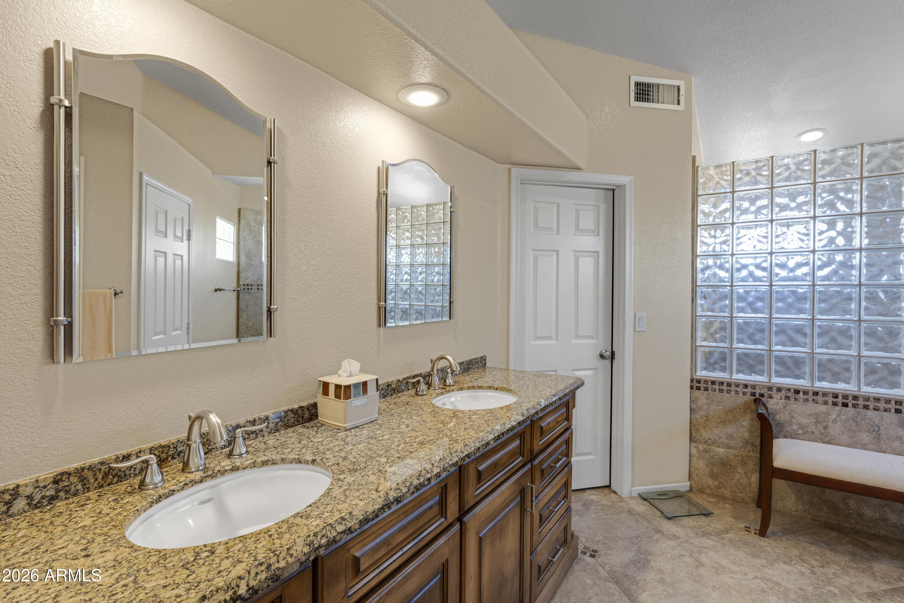 1317 East Grandview Road Phoenix, AZ 85022 - Photo 17 of 59