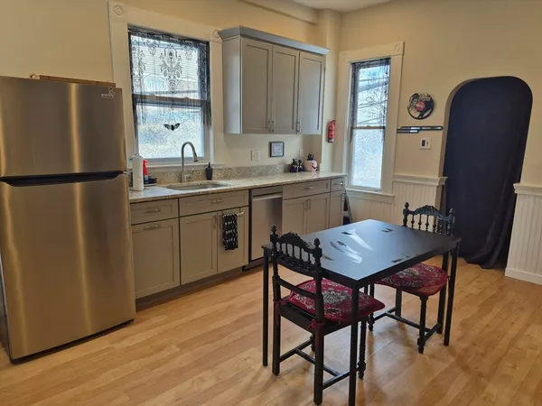 $2,200 | 445 Beech Street, Unit 1, Boston, MA 02131