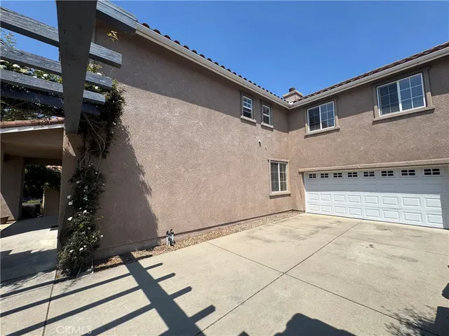 a view of backyard with hardwood