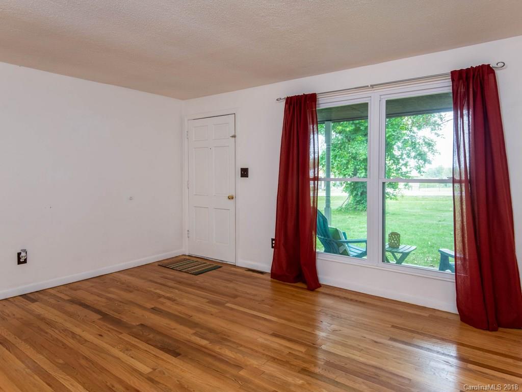 356 Watson Road Arden, NC 28704 - Photo 14 of 36 Gallery Image 14
