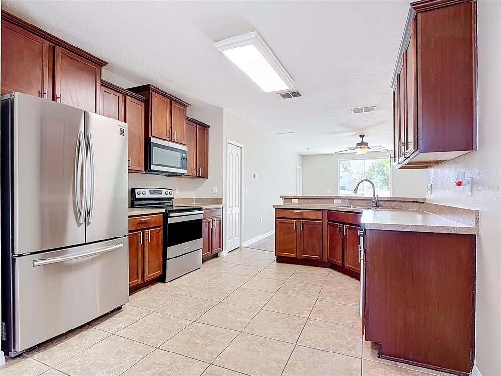 1562 Tamarind Road Davenport, FL 33896 - Photo 8 of 22