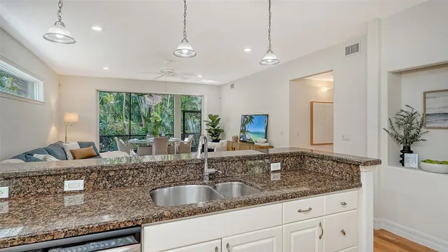 $1,875,000 | 1934 Datura Street, Sarasota, FL 34239