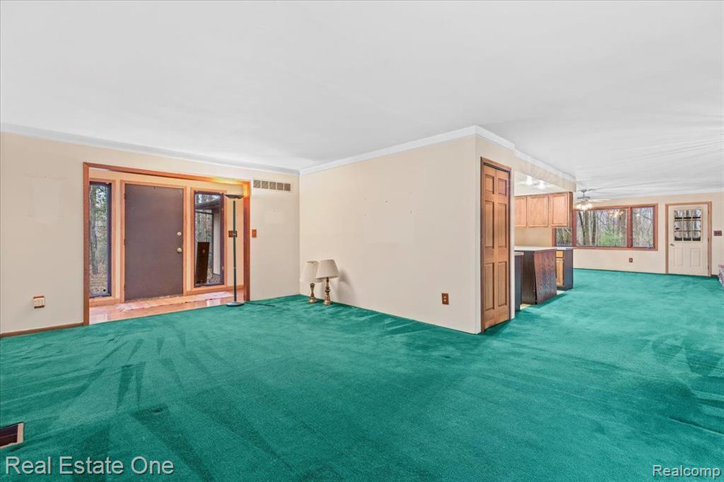 2825 Stanton Road Lake Orion, MI 48362 - Photo 16 of 32