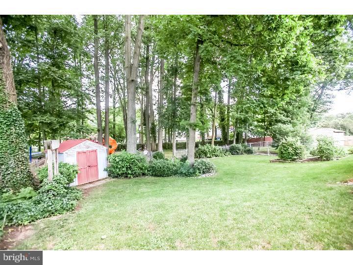 46 Old Manor Road Newark, DE 19711 - Photo 21 of 24 Back Yard