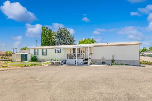 $99,900 | 1401 North Midland Boulevard, Unit 9, Nampa, ID 83651