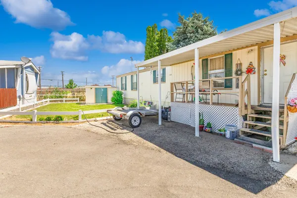 $99,900 | 1401 North Midland Boulevard, Unit 9, Nampa, ID 83651