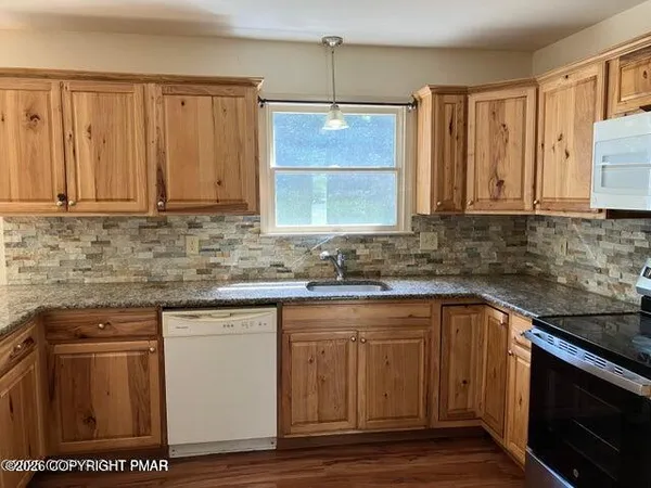 $2,150 | 798 Towamensing Trails Road, Albrightsville, PA 18210