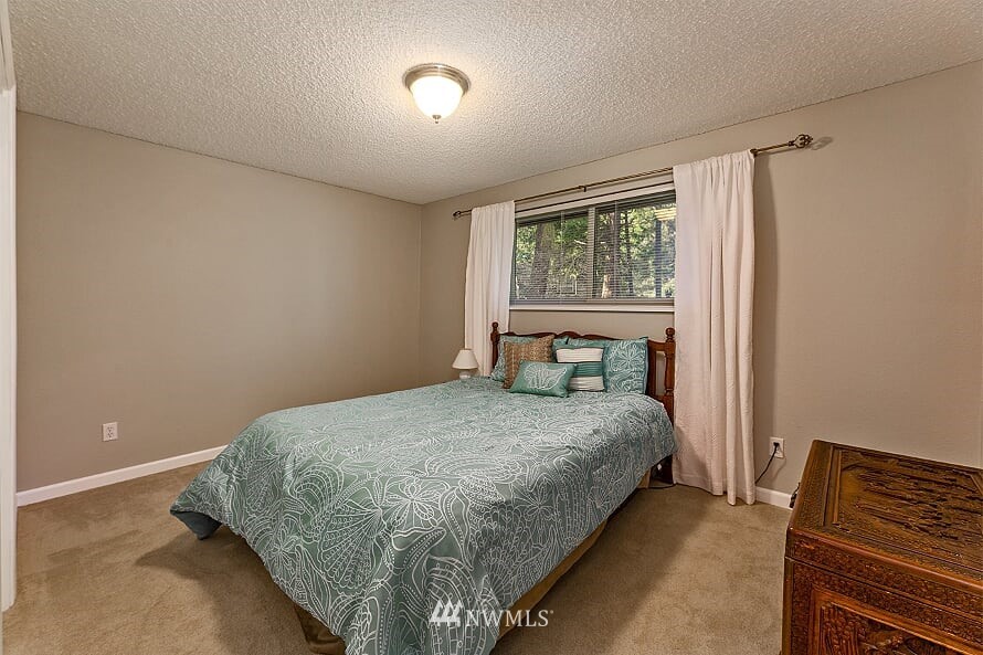 9050 Ridgeview Circle West University Place, WA 98466 - Photo 14 of 31 Gallery Image 14