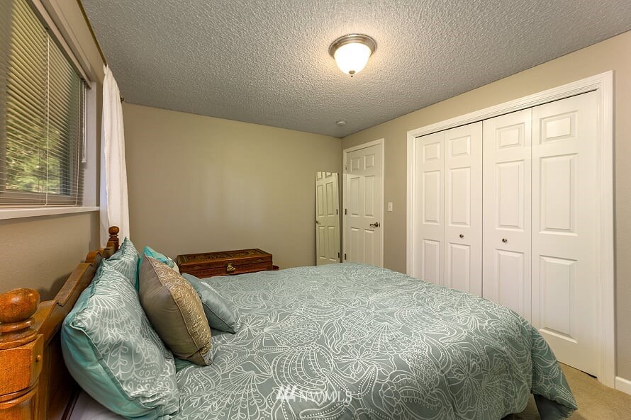9050 Ridgeview Circle West University Place, WA 98466 - Photo 15 of 31 Gallery Image 15