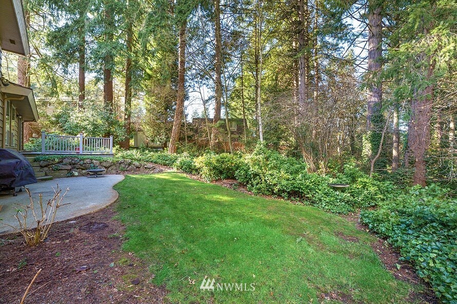 9050 Ridgeview Circle West University Place, WA 98466 - Photo 28 of 31 Gallery Image 28