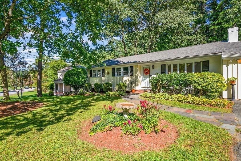 17 Ledgetree Road Medfield, MA 02052 - Photo 1 of 28 Gallery Image 1