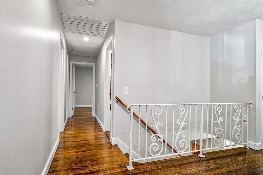 17 Ledgetree Road Medfield, MA 02052 - Photo 12 of 28 Gallery Image 12