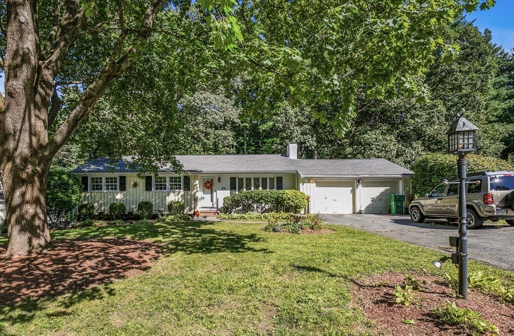 17 Ledgetree Road Medfield, MA 02052 - Photo 2 of 28 Gallery Image 2