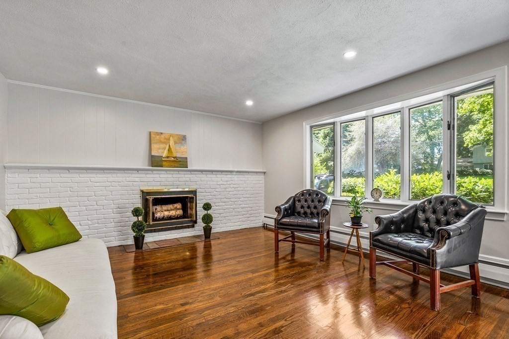 17 Ledgetree Road Medfield, MA 02052 - Photo 6 of 28 Gallery Image 6