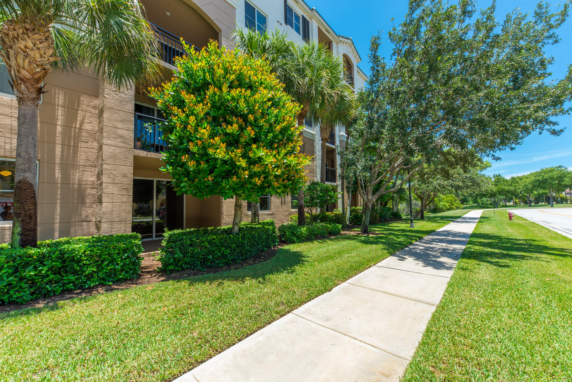 1660 Renaissance Commons Boulevard, Unit 2118 Boynton Beach, FL 33426 - Photo 12 of 19 South side of building