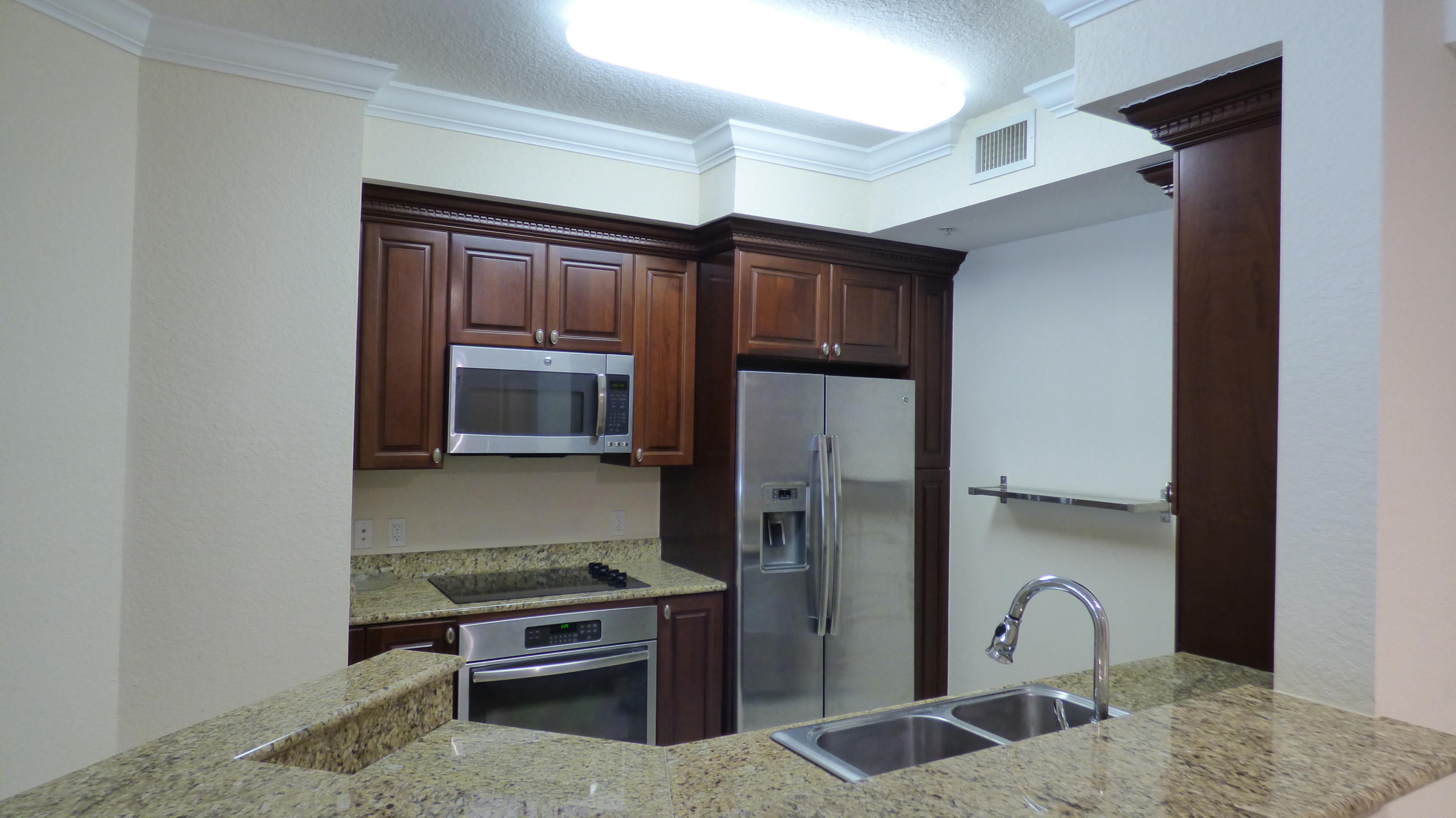 1660 Renaissance Commons Boulevard, Unit 2118 Boynton Beach, FL 33426 - Photo 5 of 19 P1020356