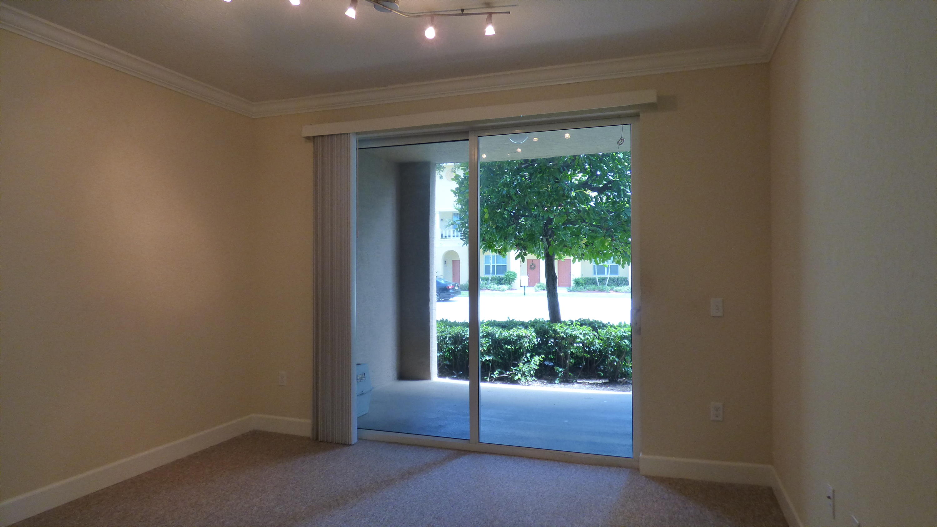 1660 Renaissance Commons Boulevard, Unit 2118 Boynton Beach, FL 33426 - Photo 7 of 19 P1020358
