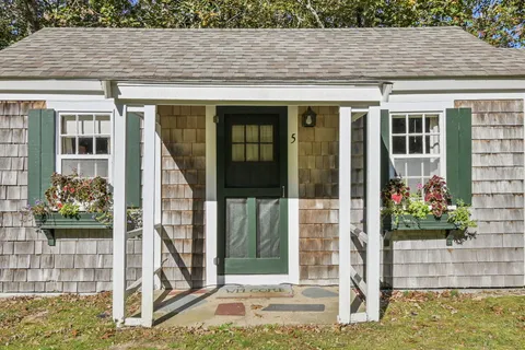 $295,000 | 1975 State Highway, Unit 5, Eastham, MA 02642